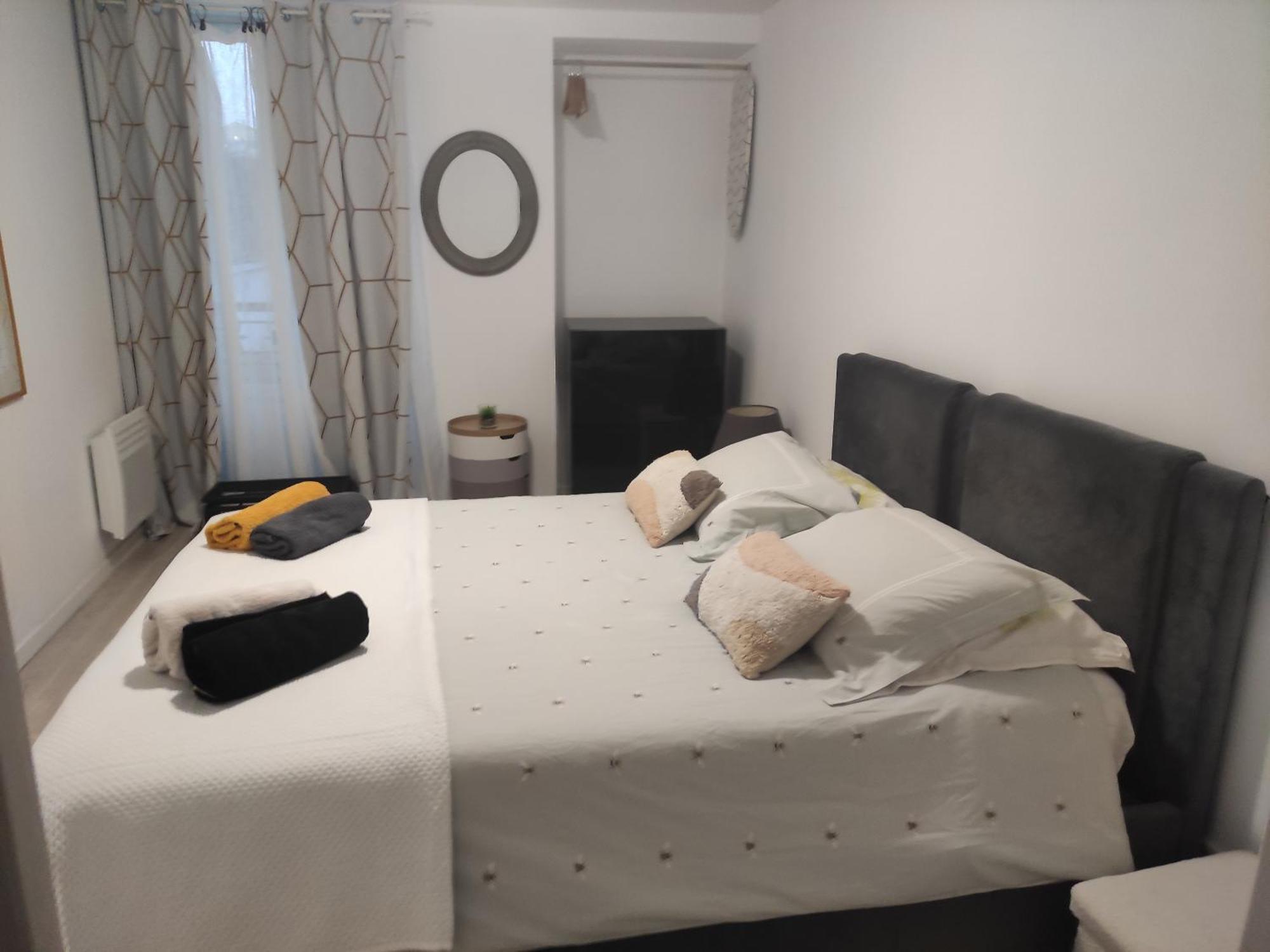 Appartement Paisible Clichy Eksteriør billede