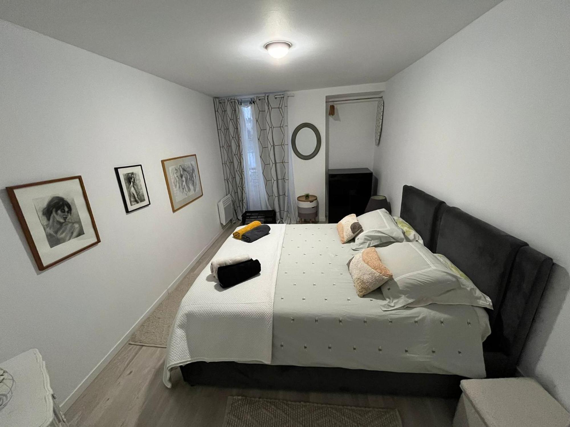 Appartement Paisible Clichy Eksteriør billede